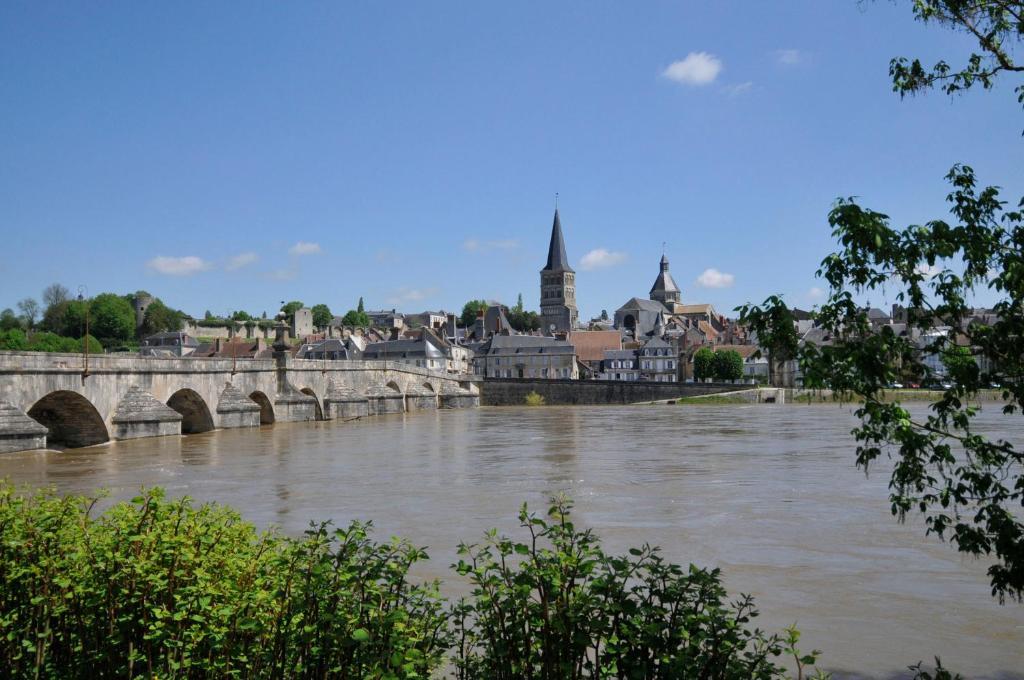 Apartmán Le Passage La Charité-sur-Loire Pokoj fotografie